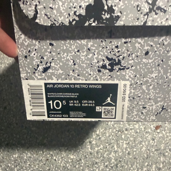 AIR JORDAN 10 RETRO WINGS LIMITED EDITION - Picture 3 of 3